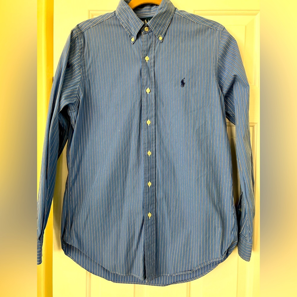 Mens Ralph Lauren blue button down shirt.